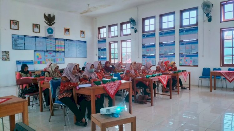 Pertemuan Rutin TP. PPK Kecamatan Manisrenggo
