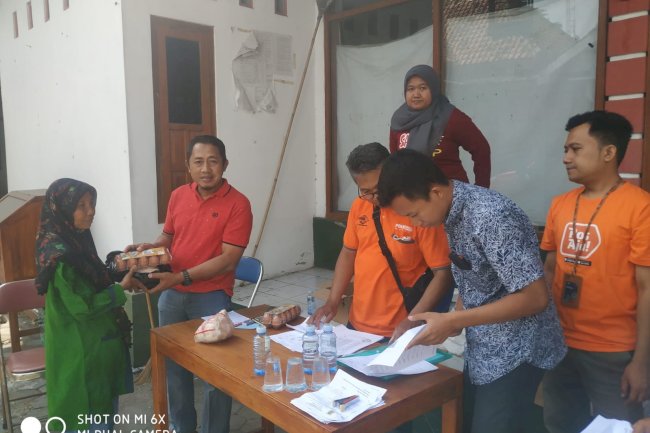 Pembagian Bantuan Pangan Langsung Di Kecamatan Manisrenggo