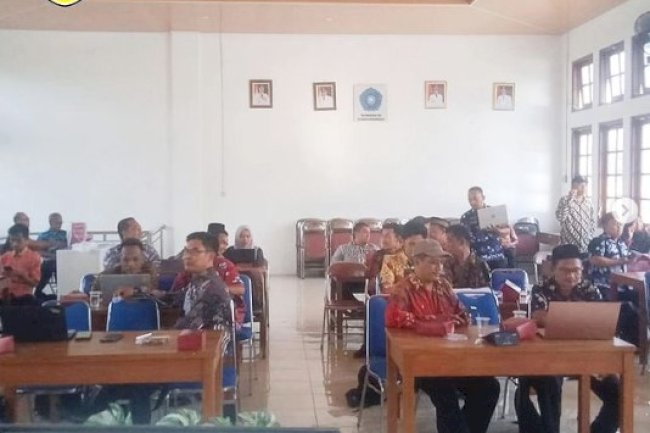 BIMTEK Pengisian LHKPN Bagi Kepala Desa Sekecamatan Manisrenggo
