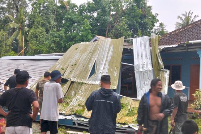 Angin Kencang Terjang Wilayah Kecamatan Manisrenggo