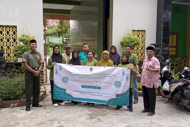 Berbagi Takjil Bersama Kecamatan Manisrenggo