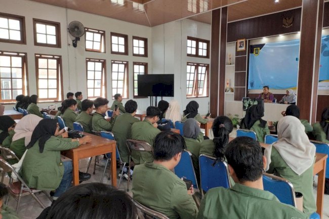 Penerimaan Mahasiswa dari Universitas Pembangunan Nasional (UPN) Veteran Yogyakarta untuk melaksanakan program Kuliah Kerja Nyata di Wilayah Kecamatan Manisrenggo
