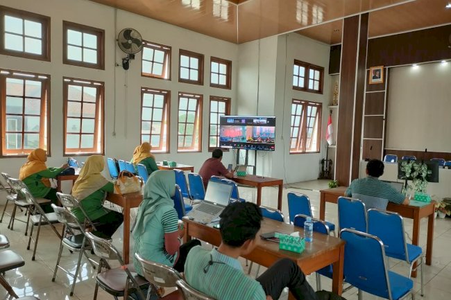 Zoom Meeting Bimbingan Teknis Pelaksanaan dan Pelaporan Aksi Konvergensi Kecamatan Manisrenggo