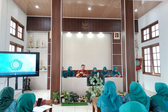 Pertemuan Rutin TP PKK Kecamatan Manisrenggo