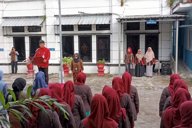 Upacara dalam rangka memperingati Hari Kartini ke-147 Kecamatan Manisrenggo