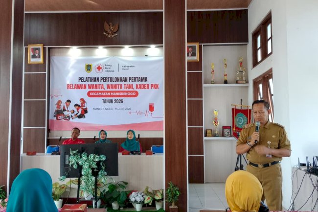 Pelatihan Pertolongan Pertama Relawan Wanita, Wanita Tani, Kader PKK se-Kecamatan Manisrenggo