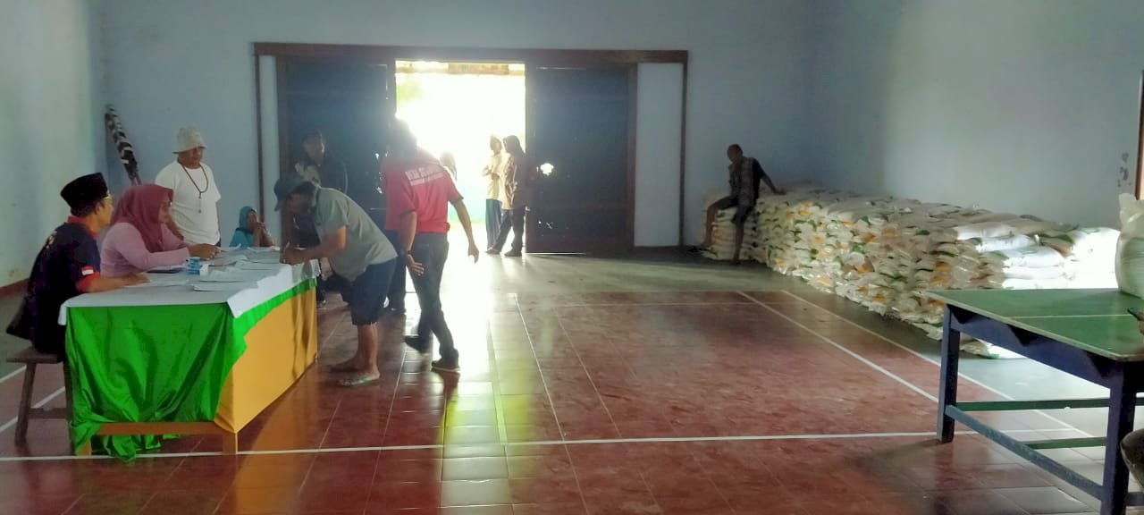Monitoring Penyaluran Bantuan Pangan Di Kecamatan Manisrenggo