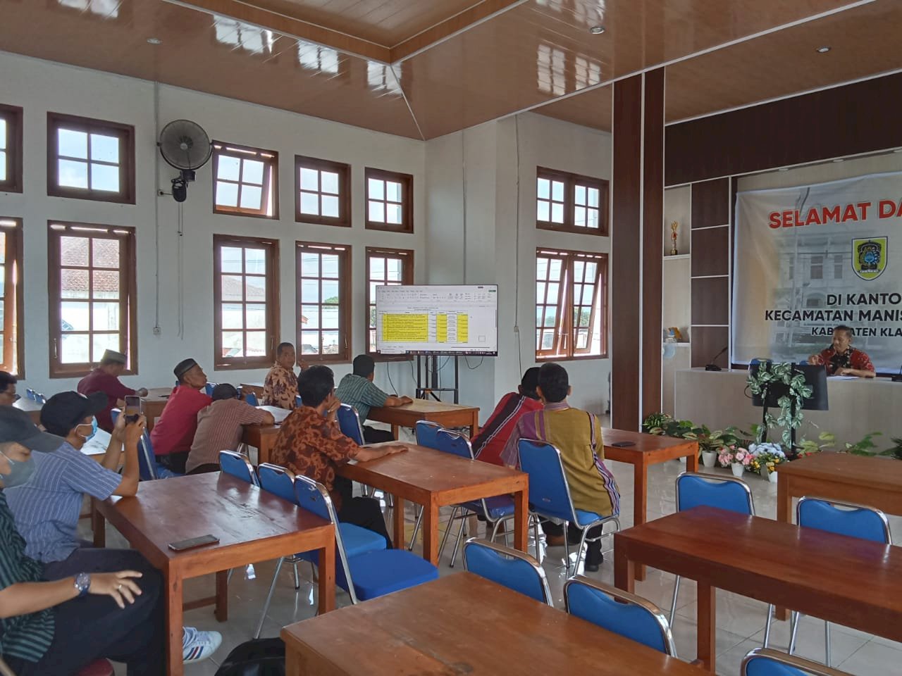 Rapat Koordinasi Sosialisasi Bantuan Keuangan Khusus (BKK) Kec.Manisrenggo