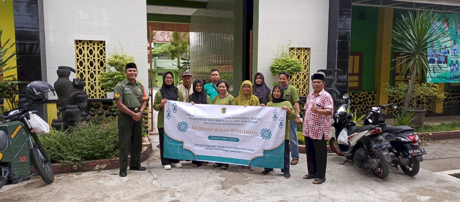 Berbagi Takjil Bersama Kecamatan Manisrenggo