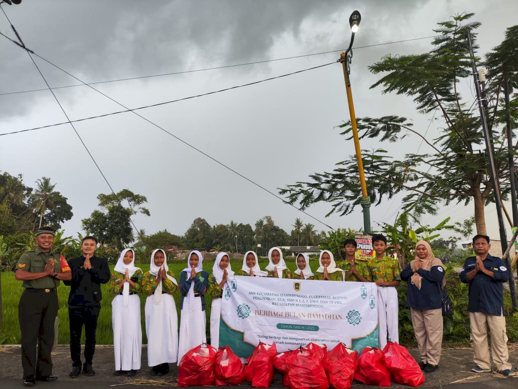 Takjil bersama Kecamatan Manisrenggo
