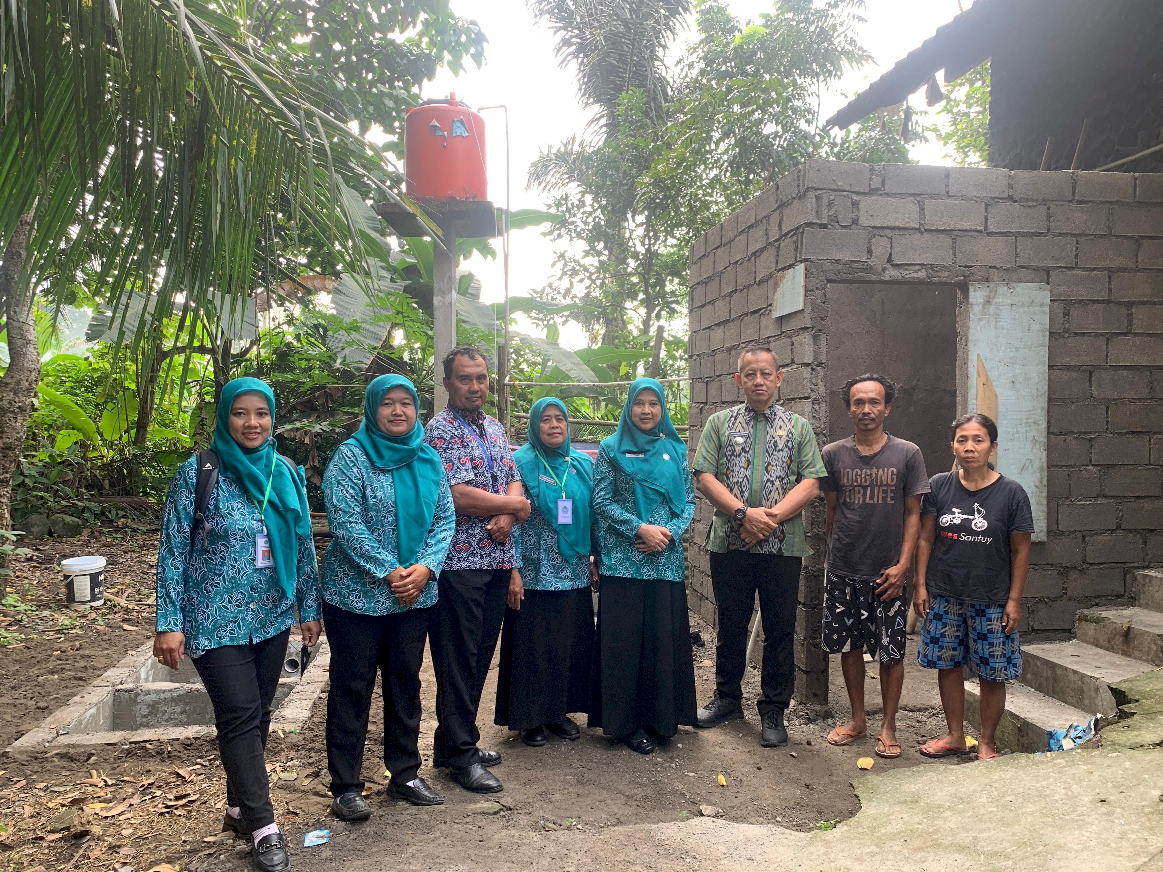 Survei Bantuan Pembangunan Jamban Bagi Keluarga Yang Memiliki Anak Beresiko Stunting Di Kecamatan Manisrenggo