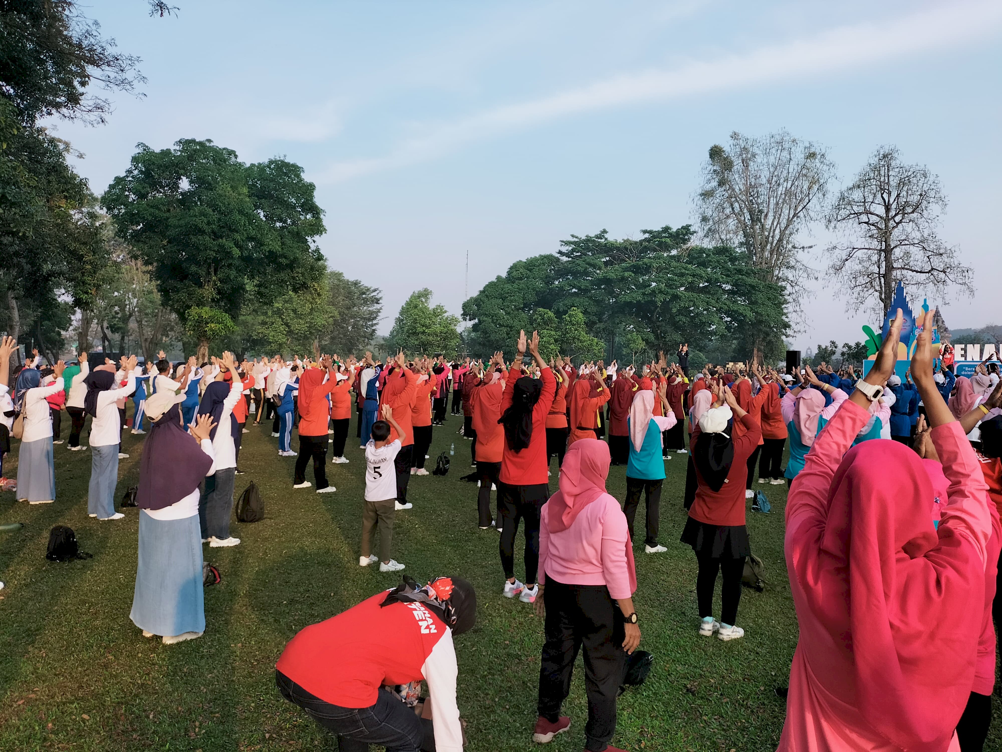 Tim Kecamatan Manisrenggo mengikuti kegiatan Senam bersama Organisasi Wanita Kabupaten Klaten