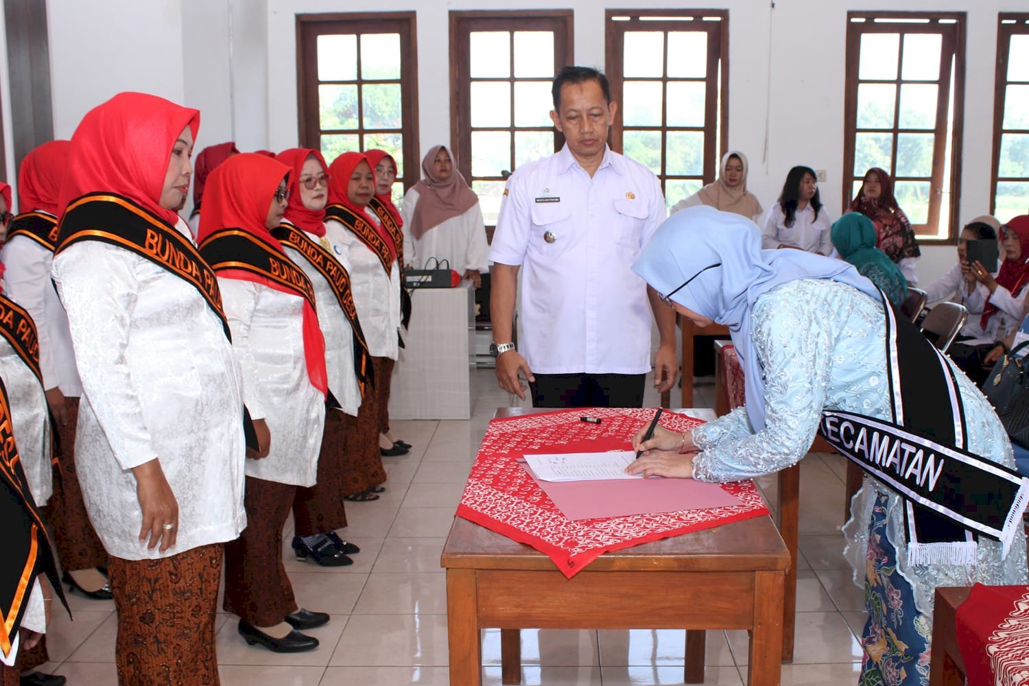 Pengukuhan Bunda PAUD Desa se-Kecamatan Manisrenggo dan Sosialisasi Wajib Belajar satu tahun pra Sekolah