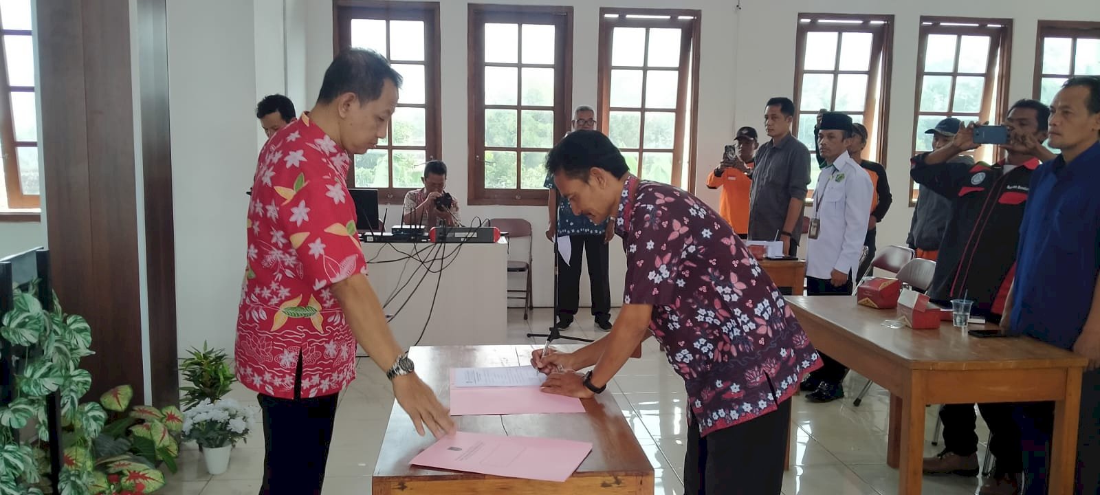 Pengukuhan Tim Reaksi Cepat (TRC) Penanggulangan Bencana Kecamatan Manisrenggo