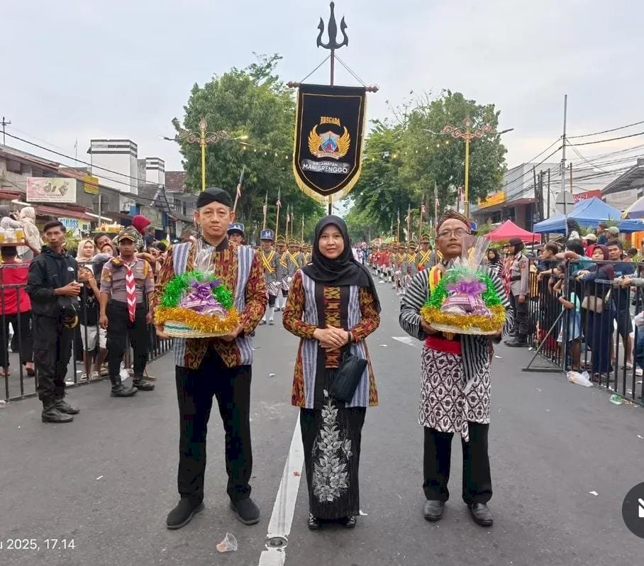 Kontingen Kecamatan Manisrenggo mengikuti Karnaval Budaya Kabupaten Klaten Tahun 2025