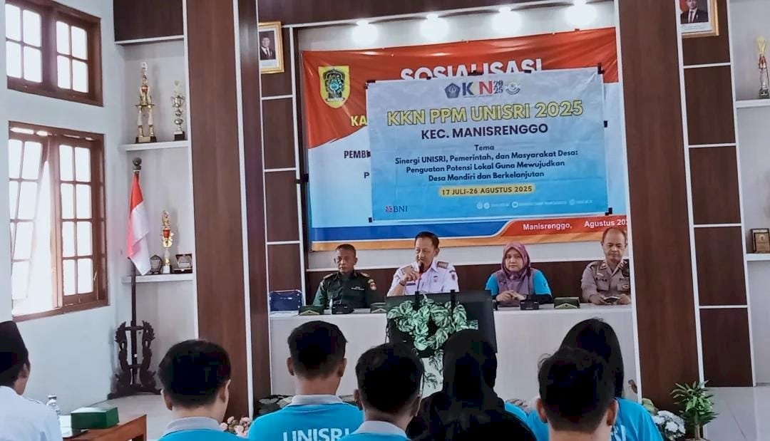 Seremonial penarikan mahasiswa KKN Universitas Slamet Riyadi (UNISRI) Surakarta dari Wilayah Kecamatan Manisrenggo