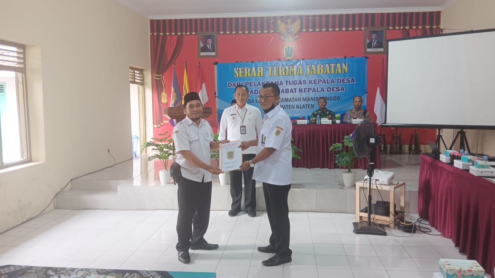 Serah Terima Jabatan dari Pelaksana Tugas Kepala Desa kepada Pejabat Kepala Desa Leses Kecamatan Manisrenggo