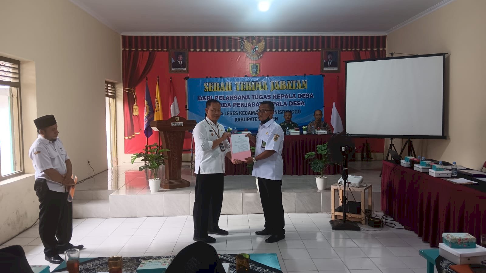 Serah Terima Jabatan dari Pelaksana Tugas Kepala Desa kepada Pejabat Kepala Desa Leses Kecamatan Manisrenggo