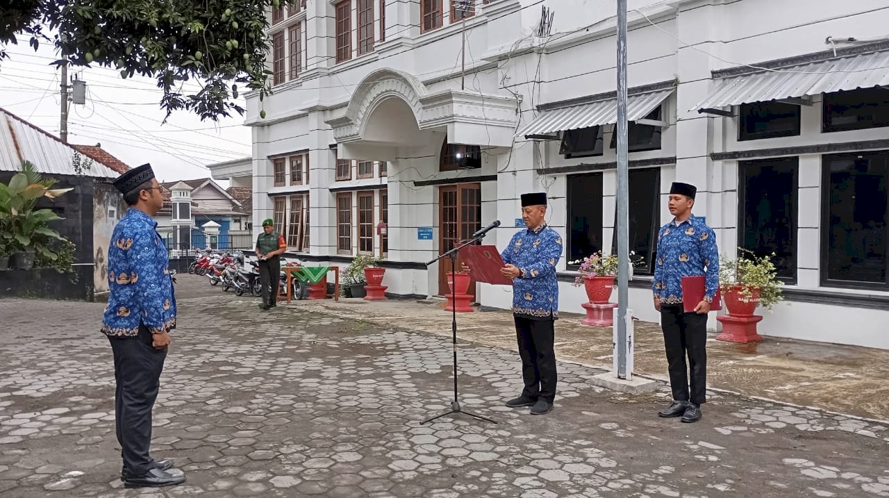 Upacara dalam rangka memperingati Hari Sumpah Pemuda ke-97 Tahun 2025 Kecamatan Manisrenggo