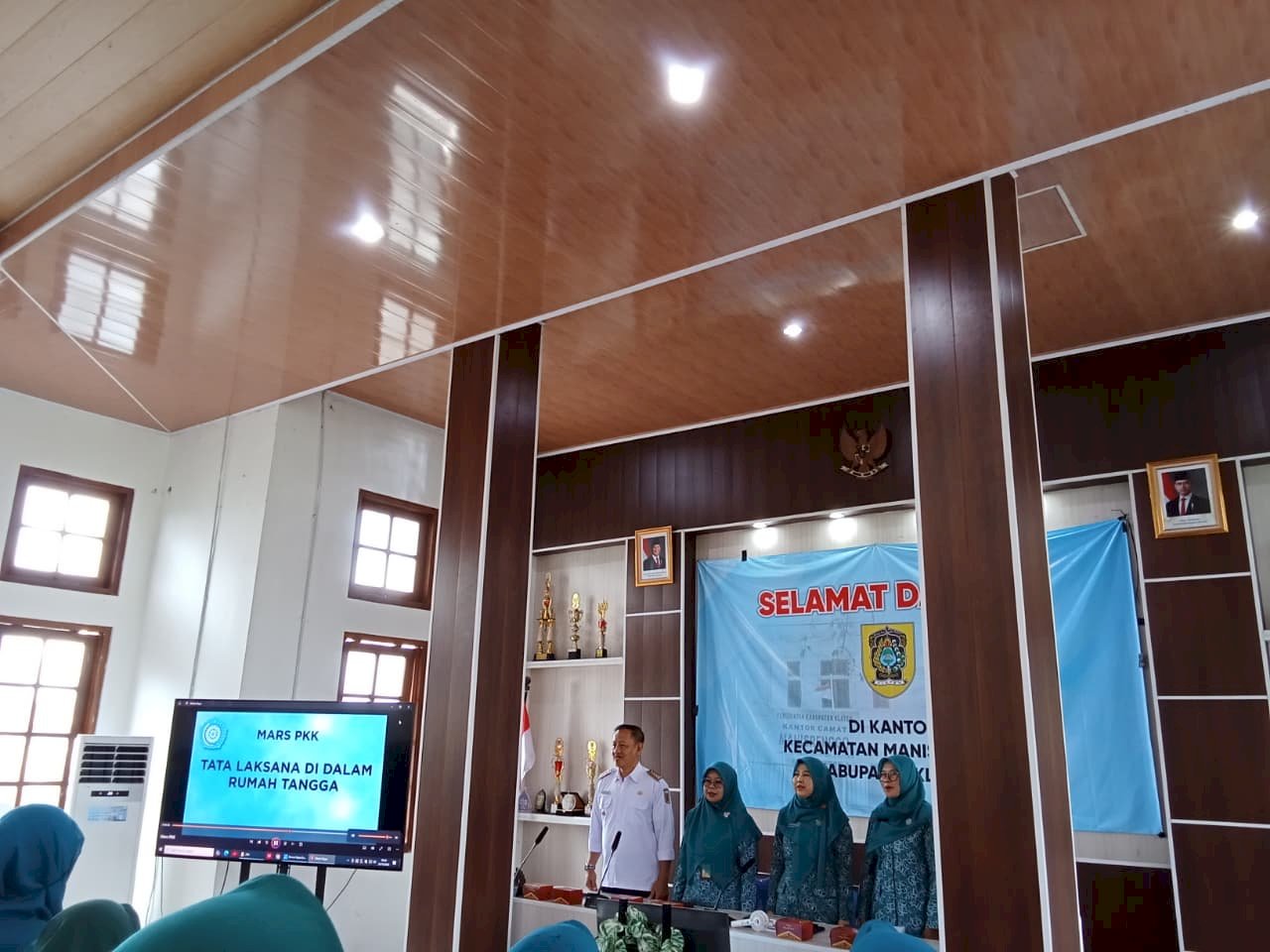 Rapat Evaluasi Pelaksanaan Desa Binaan PKK Tahun 2025 Kecamatan Manisrenggo