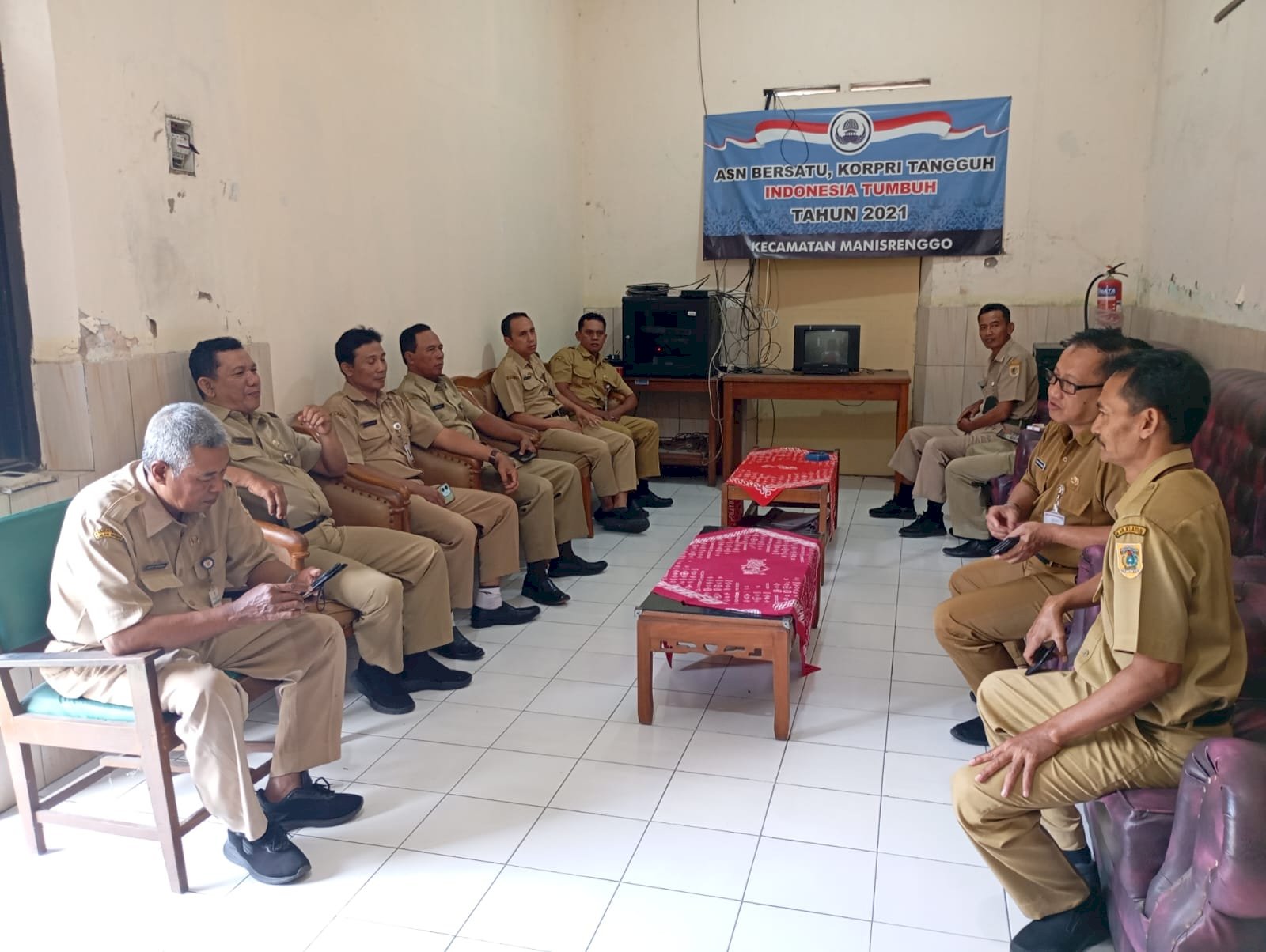 Rapat Koordinasi Internal ASN Kecamatan Manisrenggo