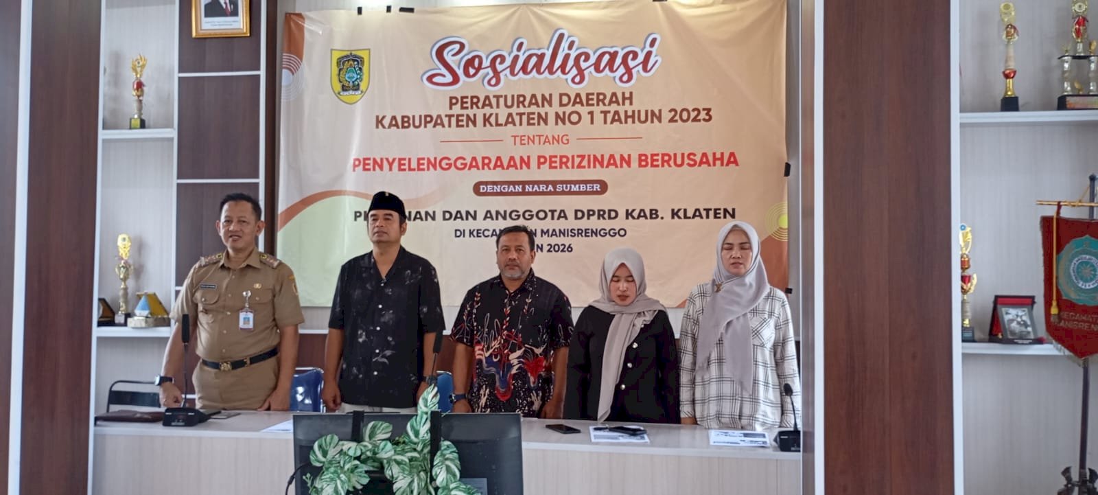 Sosialisasi Peraturan Daerah Kabupaten Klaten Nomor 1 Tahun 2023 tentang Penyelenggaraan Perizinan Berusaha Kecamatan Manisrenggo