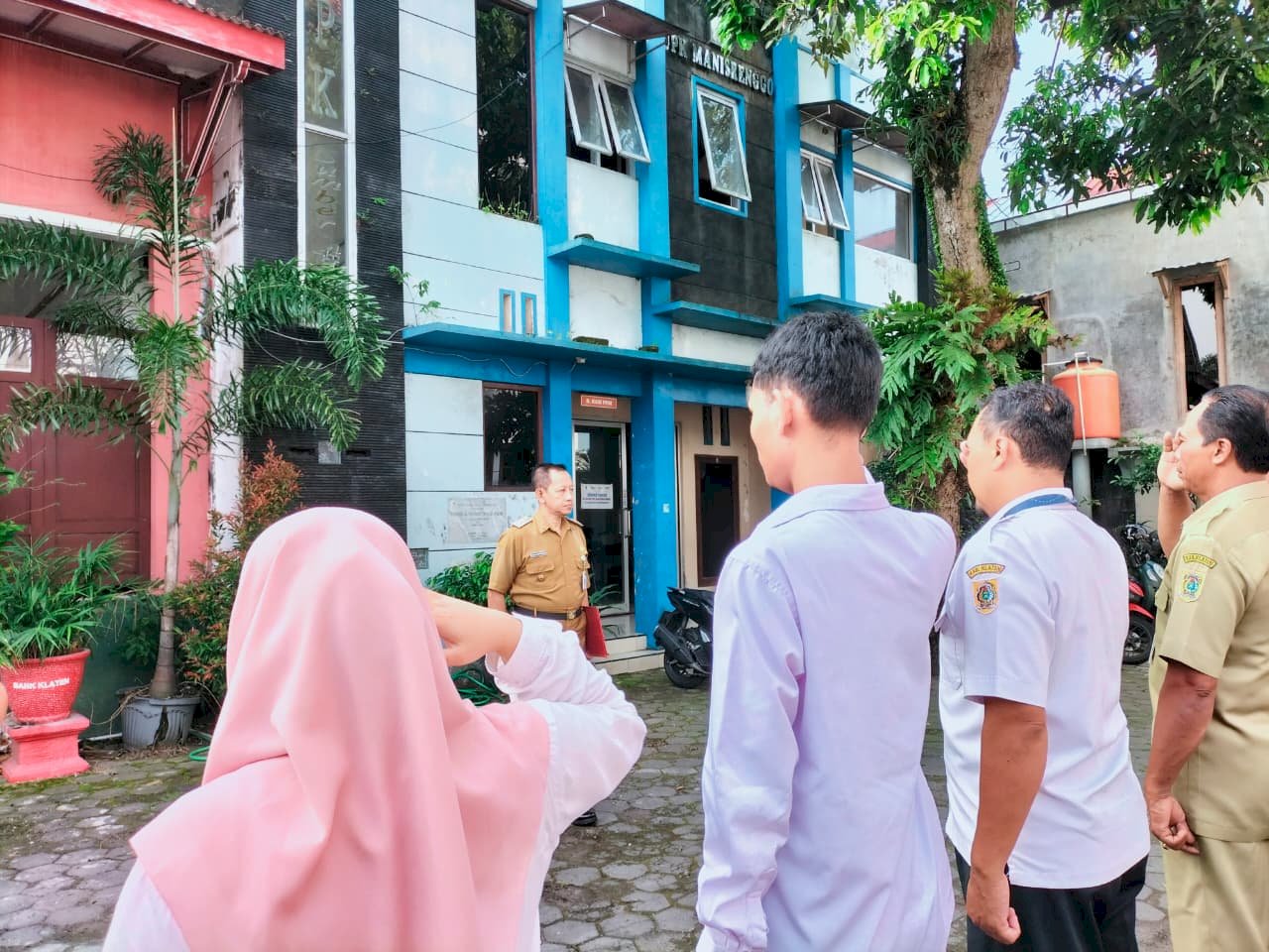 Pelaksanaan Apel Pagi Kecamatan Manisrenggo Minggu Pertama Bulan April 2026