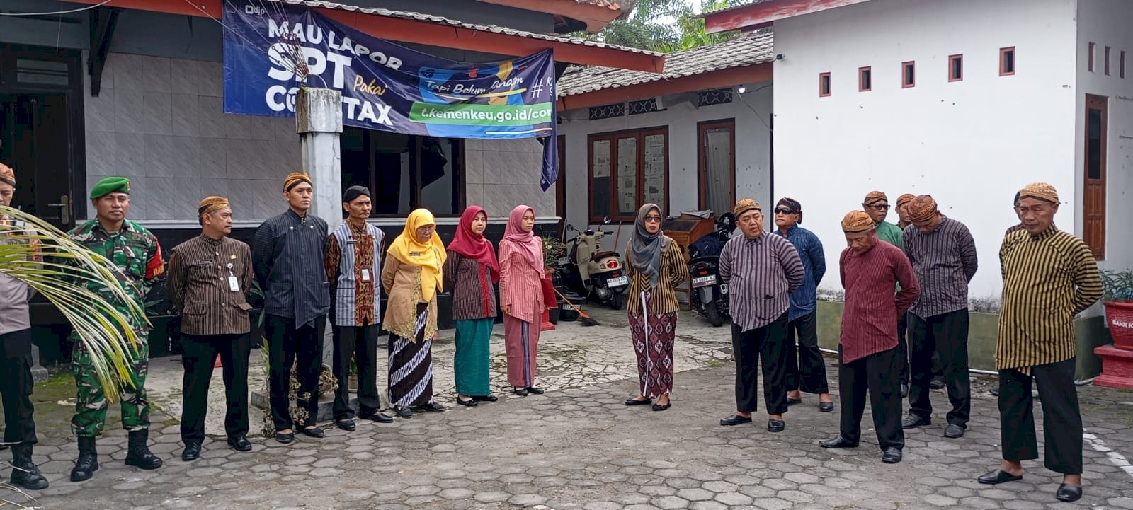 Upacara dalam rangka memperingati Hari Kartini ke-147 Kecamatan Manisrenggo