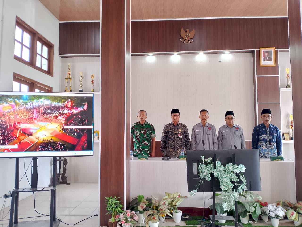Penyerahan SK Kepengurusan PKUB Desa se-Kecamatan Manisrenggo Periode 2025-2028 dan Dialog bersama FKUB Kabupaten Klaten