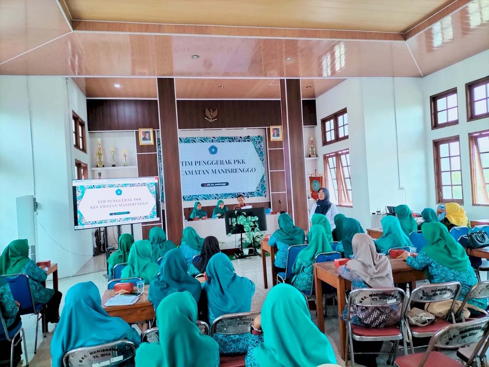 Pertemuan Rutin PKK Tingkat Kecamatan Manisrenggo