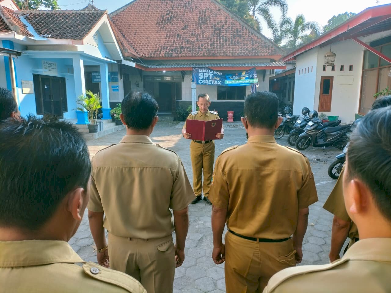 Apel Pagi Karyawan dan Karyawati Kecamatan Manisrenggo