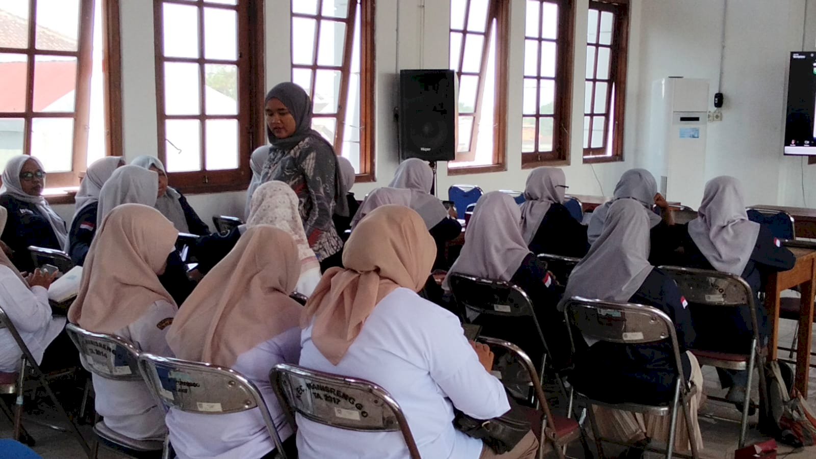 Rapat Evaluasi Capaian Semester I dan Menyusun Rencana Kerja Percepatan Semester II Tahun 2026 dalam Pelaksanaan Aksi Konvergensi UpayaPencegahan dan Percepatan Penurunan Stunting secara Daring Kecamatan Manisrenggo
