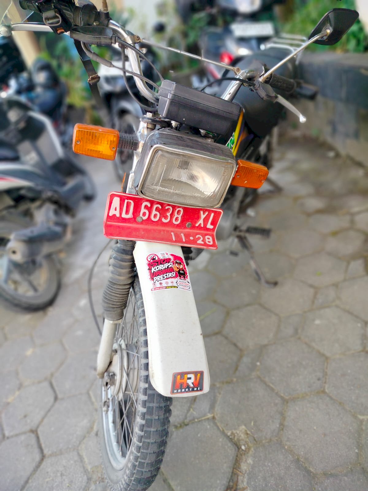 Apel Integritas dan Pemasangan Banner & Stiker Antikorupsi Kecamatan Manisrenggo