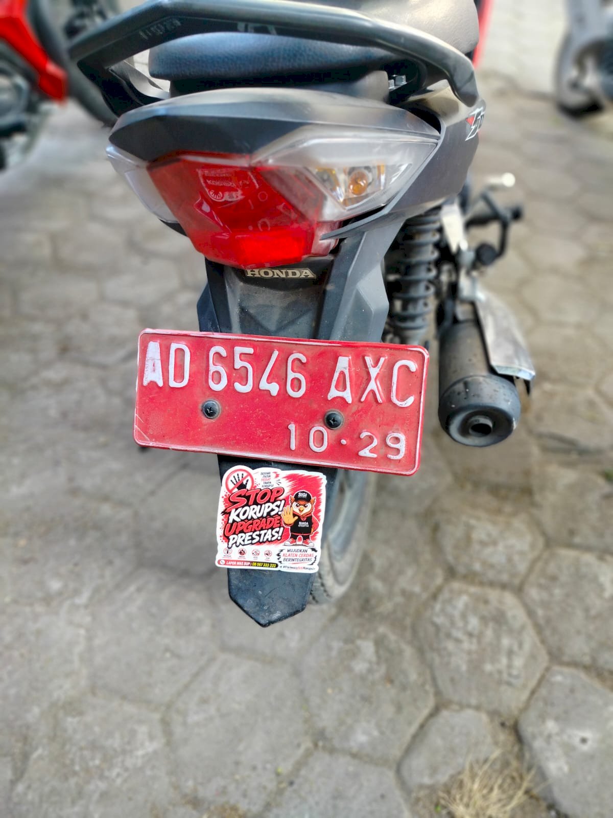 Apel Integritas dan Pemasangan Banner & Stiker Antikorupsi Kecamatan Manisrenggo