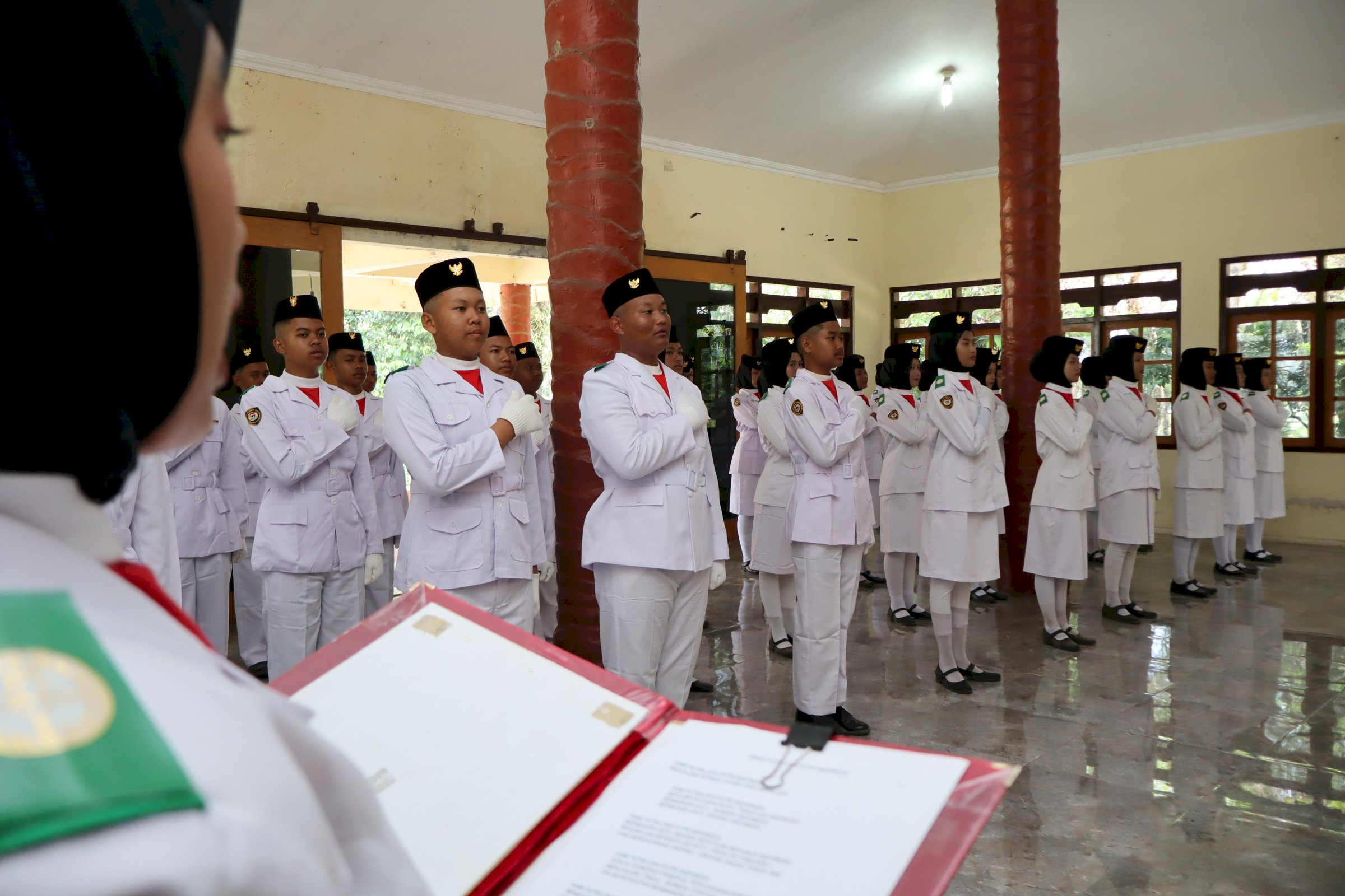 Pengukuhan Paskibraka Kecamatan Manisrenggo Tahun 2026