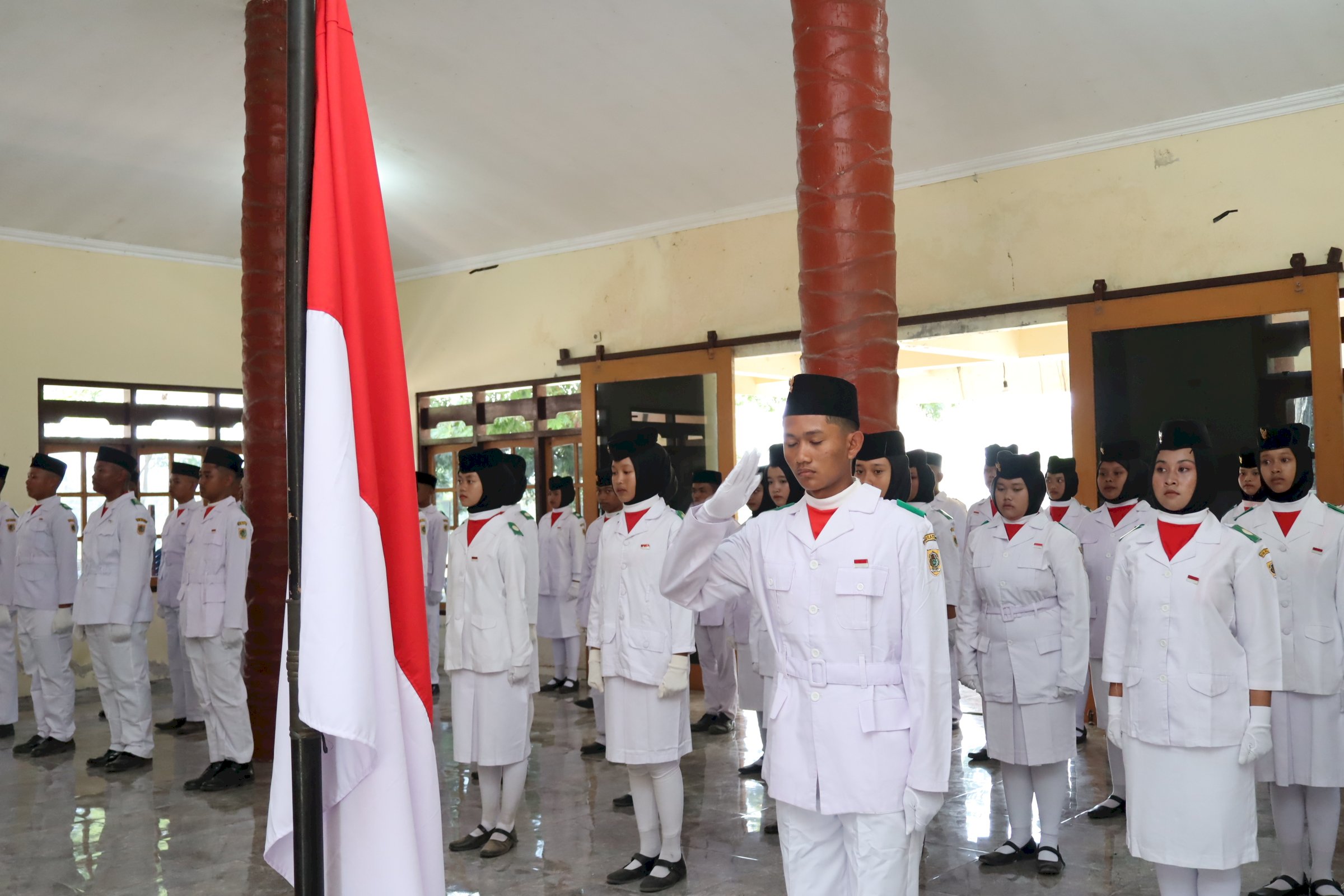 Pengukuhan Paskibraka Kecamatan Manisrenggo Tahun 2026
