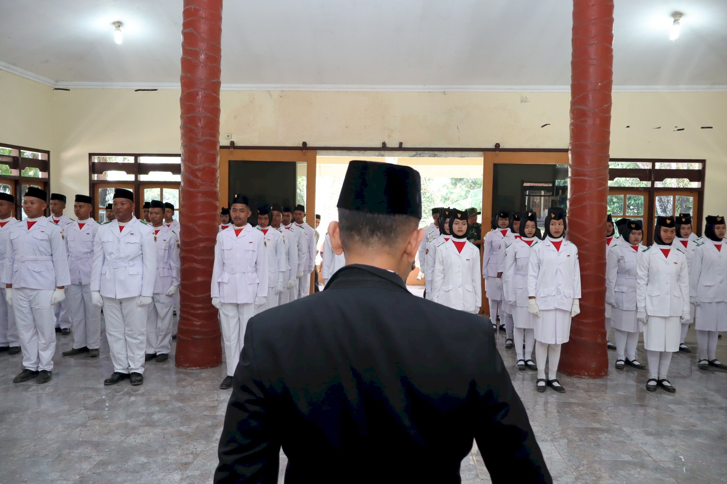 Pengukuhan Paskibraka Kecamatan Manisrenggo Tahun 2026