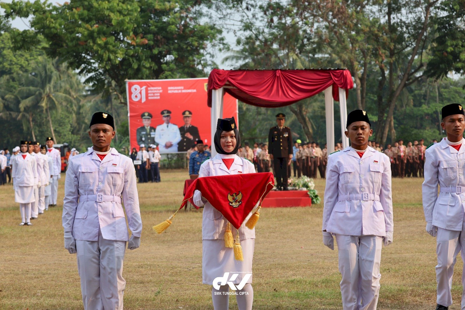 Upacara penurunan Bendera Sang Merah Putih HUT ke-81 Republik Indonesia Kecamatan Manisrenggo Tahun 2026