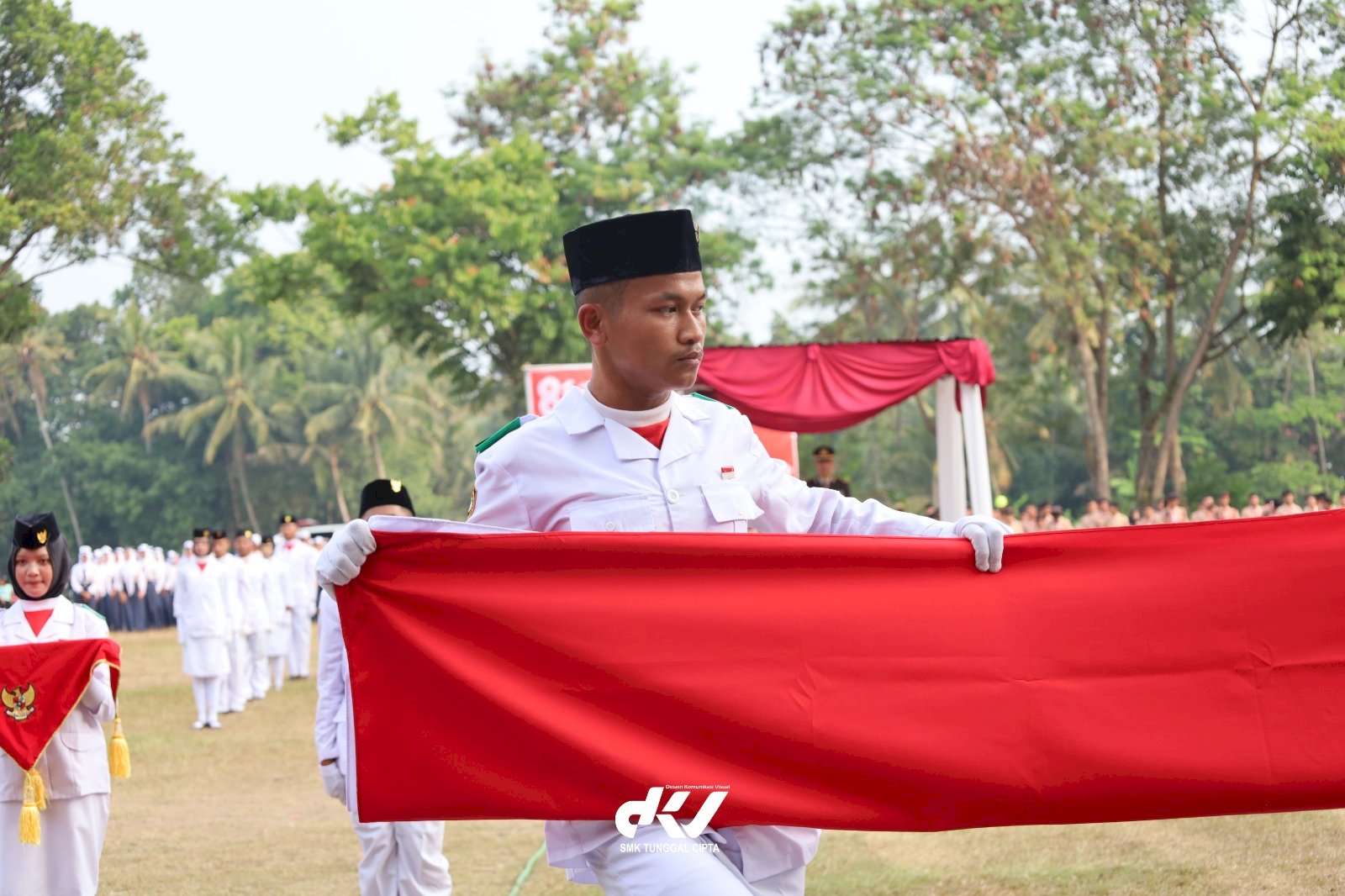 Upacara penurunan Bendera Sang Merah Putih HUT ke-81 Republik Indonesia Kecamatan Manisrenggo Tahun 2026