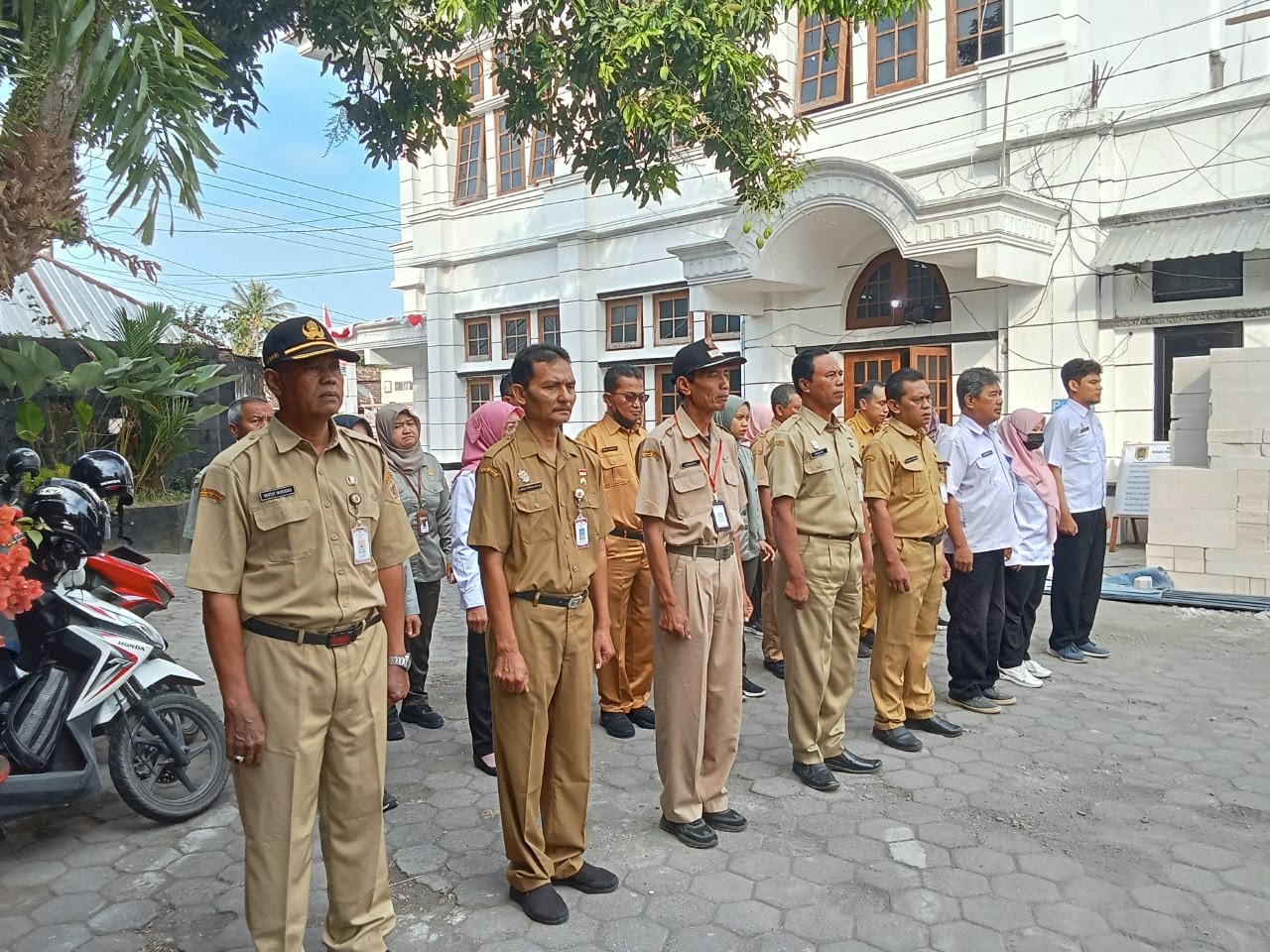 Apel Pagi Karyawan dan Karyawati Kecamatan Manisrenggo