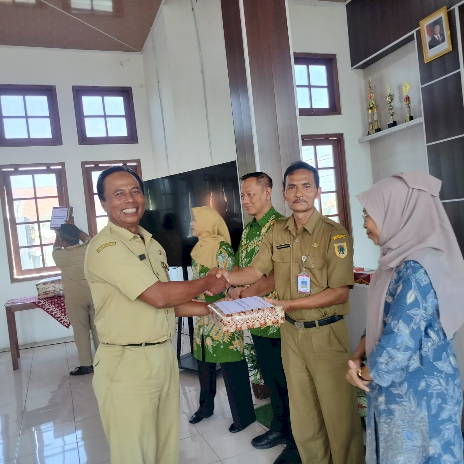 Serah Terima Jabatan dan Lepas Sambut Camat Manisrenggo dan Sekretaris Kecamatan Manisrenggo Tahun 2026
