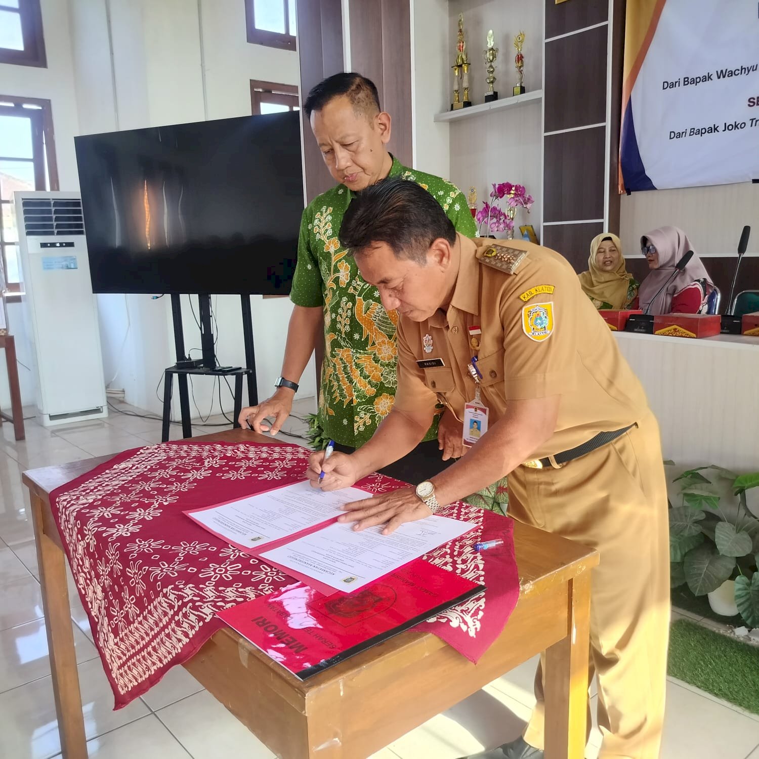 Serah Terima Jabatan dan Lepas Sambut Camat Manisrenggo dan Sekretaris Kecamatan Manisrenggo Tahun 2026