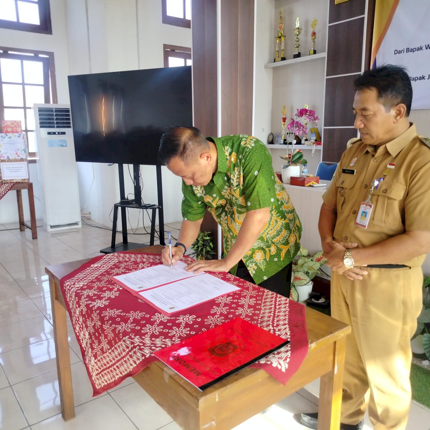 Serah Terima Jabatan dan Lepas Sambut Camat Manisrenggo dan Sekretaris Kecamatan Manisrenggo Tahun 2026