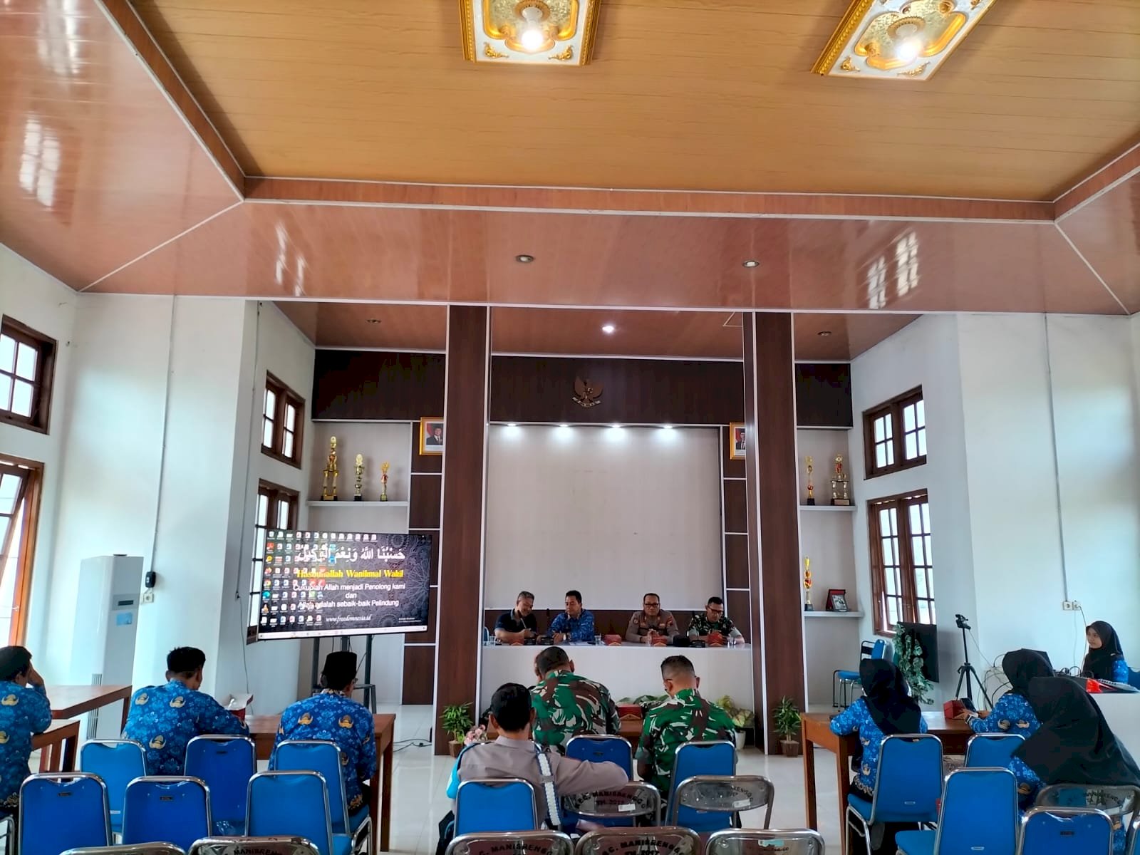 Rapat Pembubaran Panitia HUT Pemda Klaten ke-222 dan HUT ke-81 Republik Indonesia Kecamatan Manisrenggo