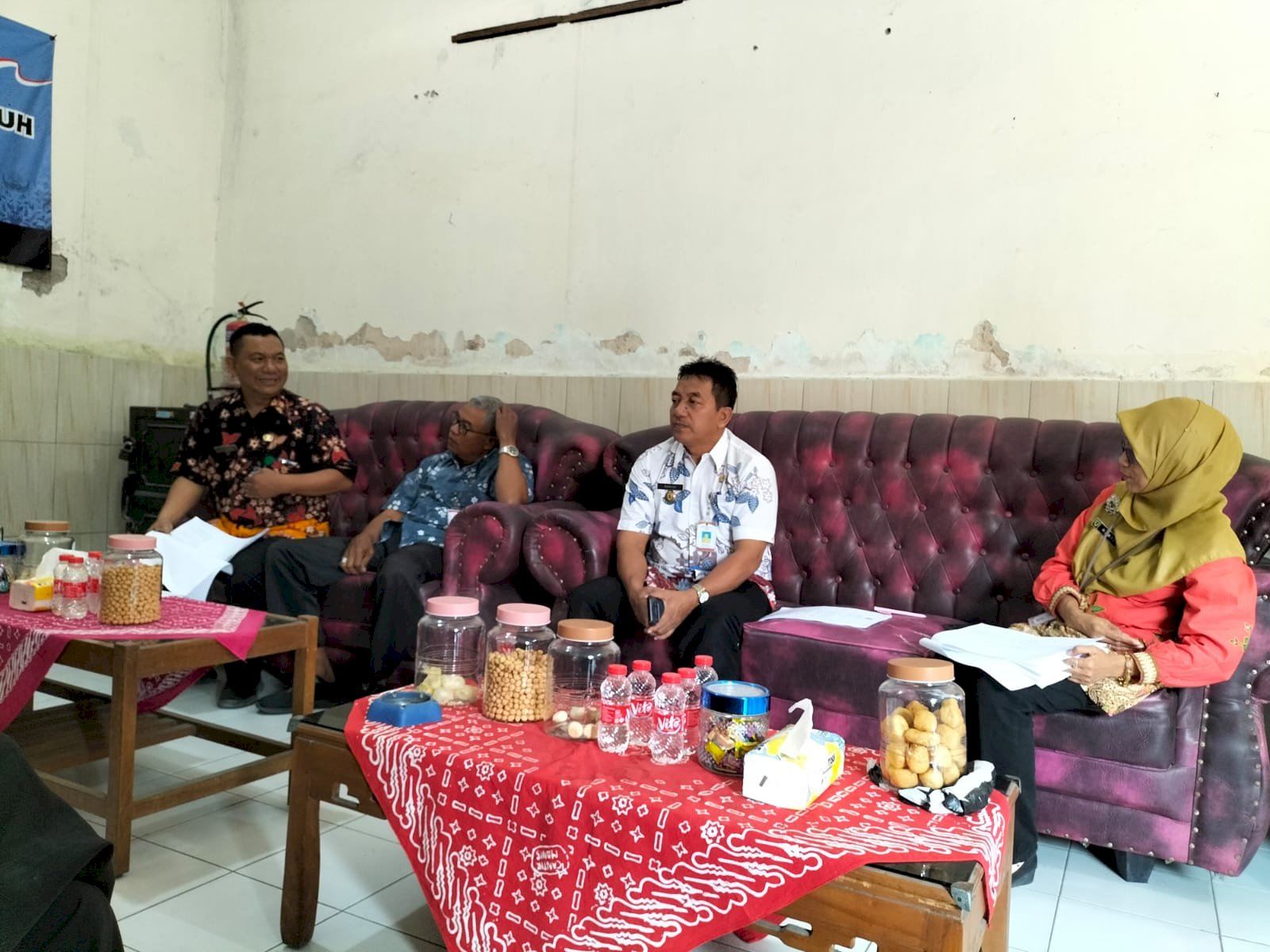 Rapat Koordinasi Intern terkait Persiapan Verifikasi dan Validasi Lapangan Evaluasi Kinerja Kecamatan (EKK) tahun 2026 Kecamatan Manisrenggo