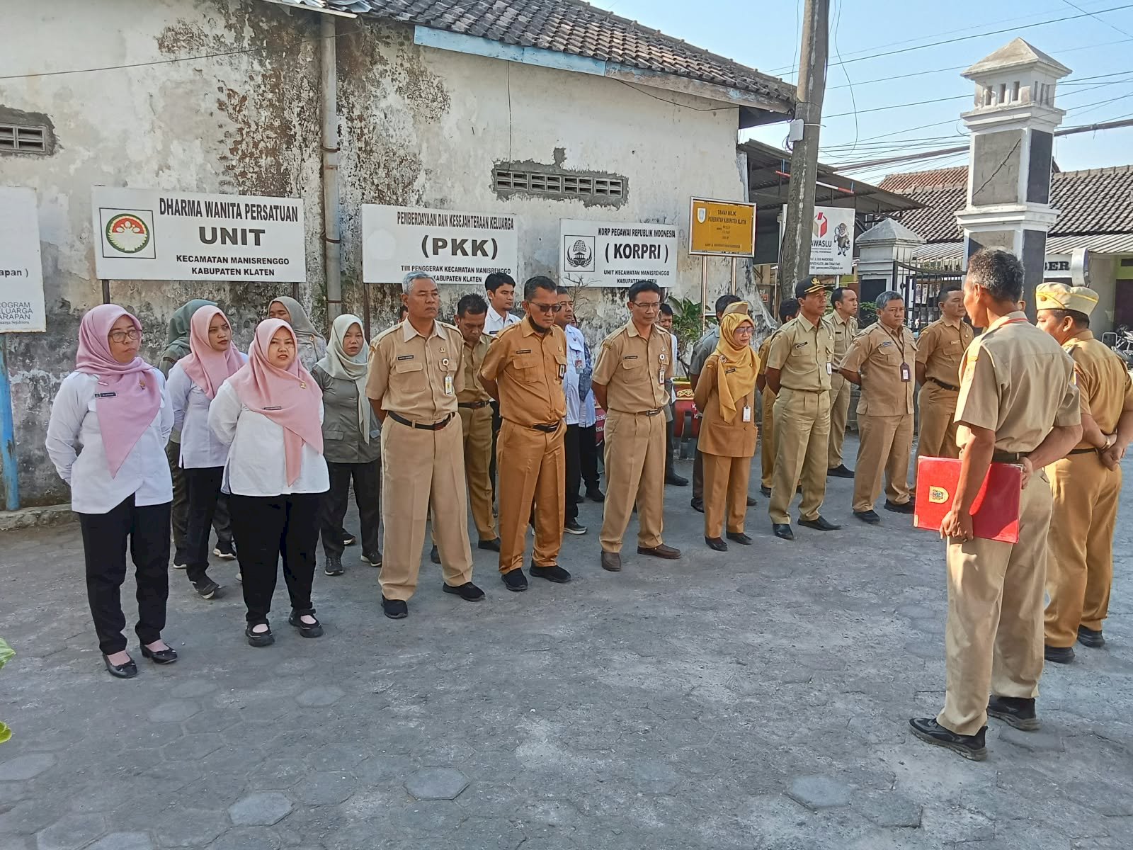 Apel Pagi Karyawan dan Karyawati Kecamatan Manisrenggo